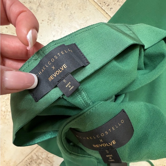 REVOLVE | 2pc - Picture 3 of 3